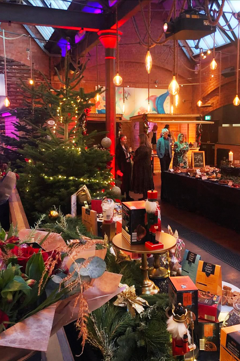 aldi-christmas-at-market-bar